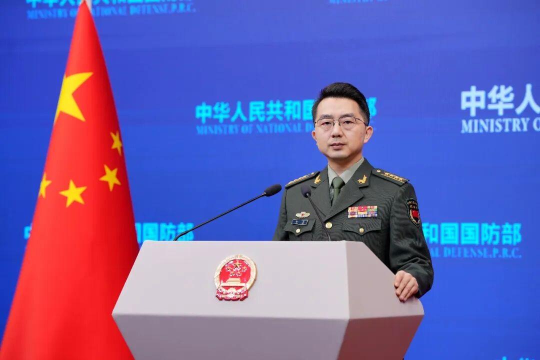 国防部：菲方自编自导自演闹剧动摇不了中方依法维权坚定决心