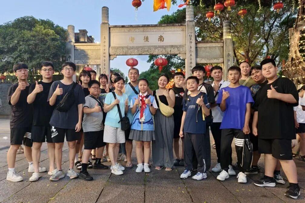 羡慕别人,成为别人,红领巾讲解员石宸伊把福州讲给你听 羡慕别人,成为别人,红领巾讲解员石宸伊把福州讲给你听