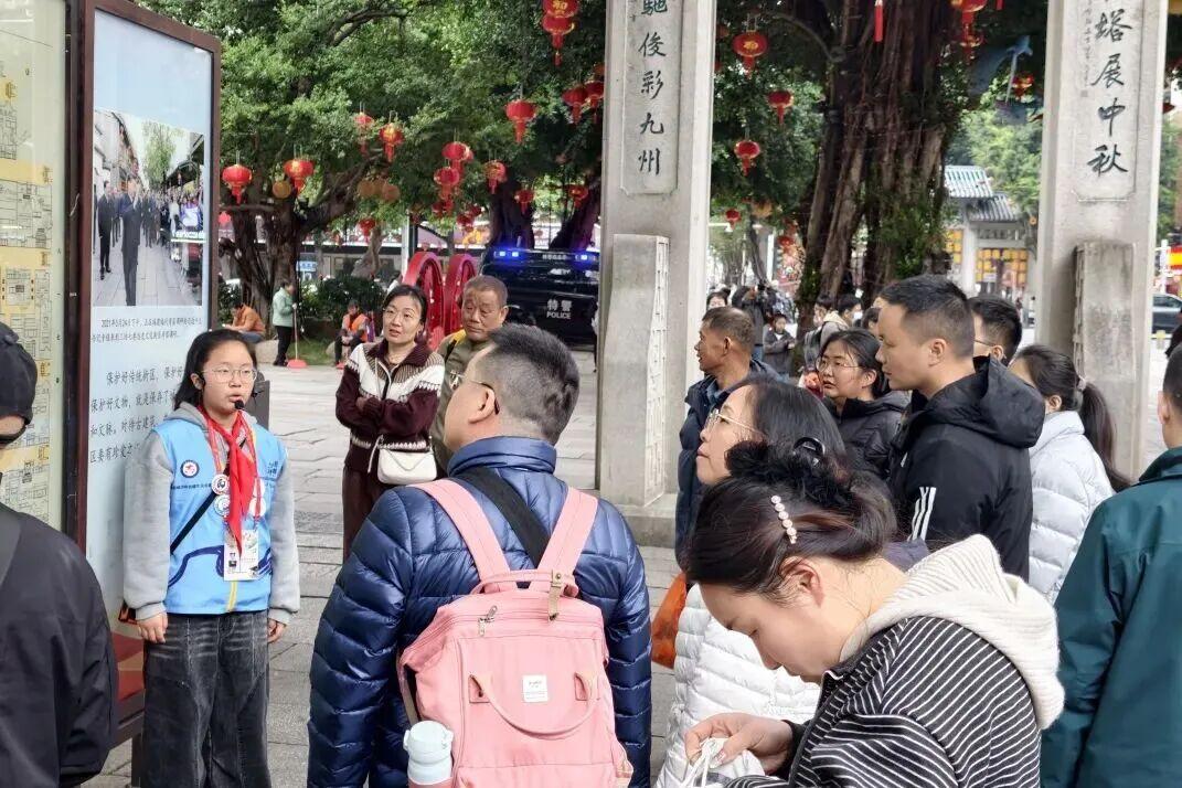 羡慕别人,成为别人,红领巾讲解员石宸伊把福州讲给你听 羡慕别人,成为别人,红领巾讲解员石宸伊把福州讲给你听