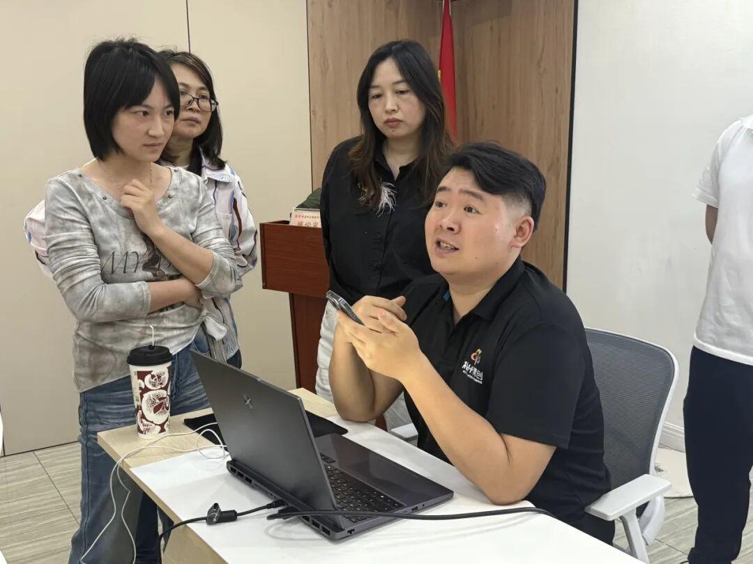 “两岸同心智享AI，高效赋能美好生活”主题课程在晋安开讲