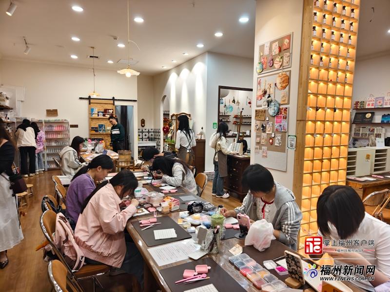新消费｜榕城“拼”图：近200家拼豆店扎堆商圈写字楼