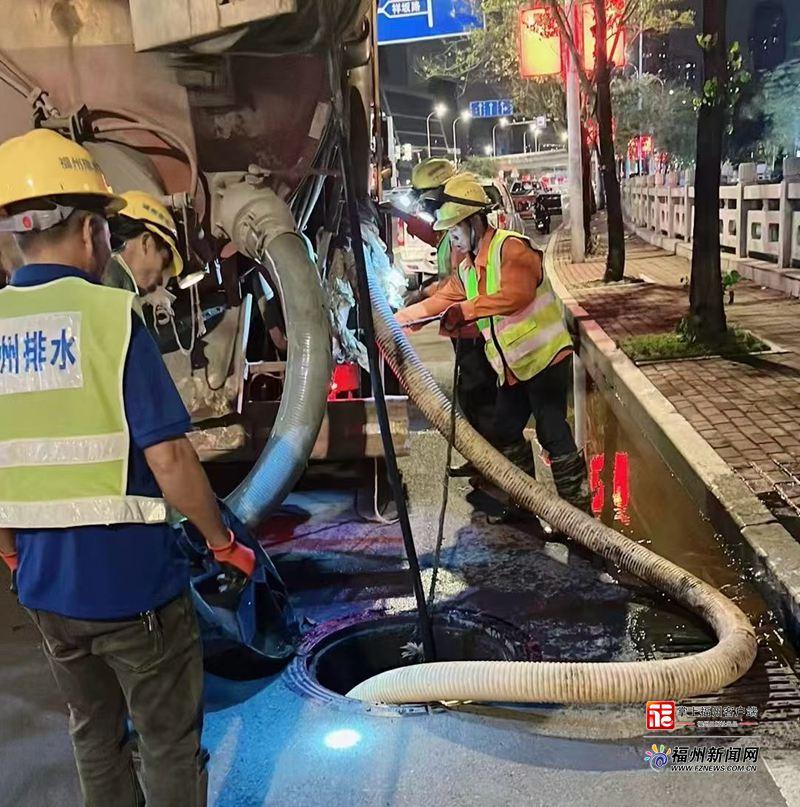 全域“体检”“微创”清疏 ！工业路积水点专项整治全面完成