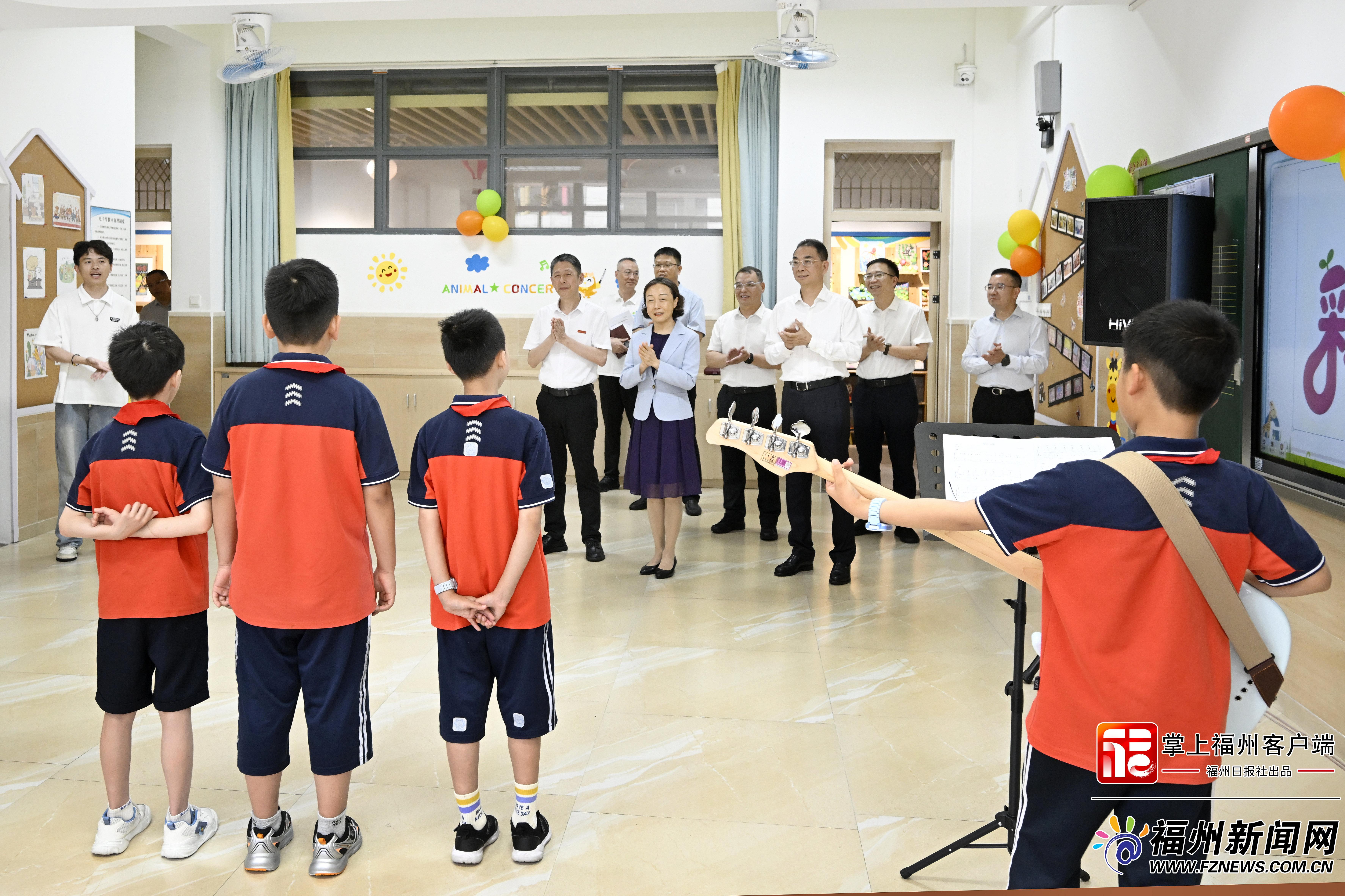 郭宁宁吴贤德在“六一”国际儿童节到来之际寄语全市少年儿童
