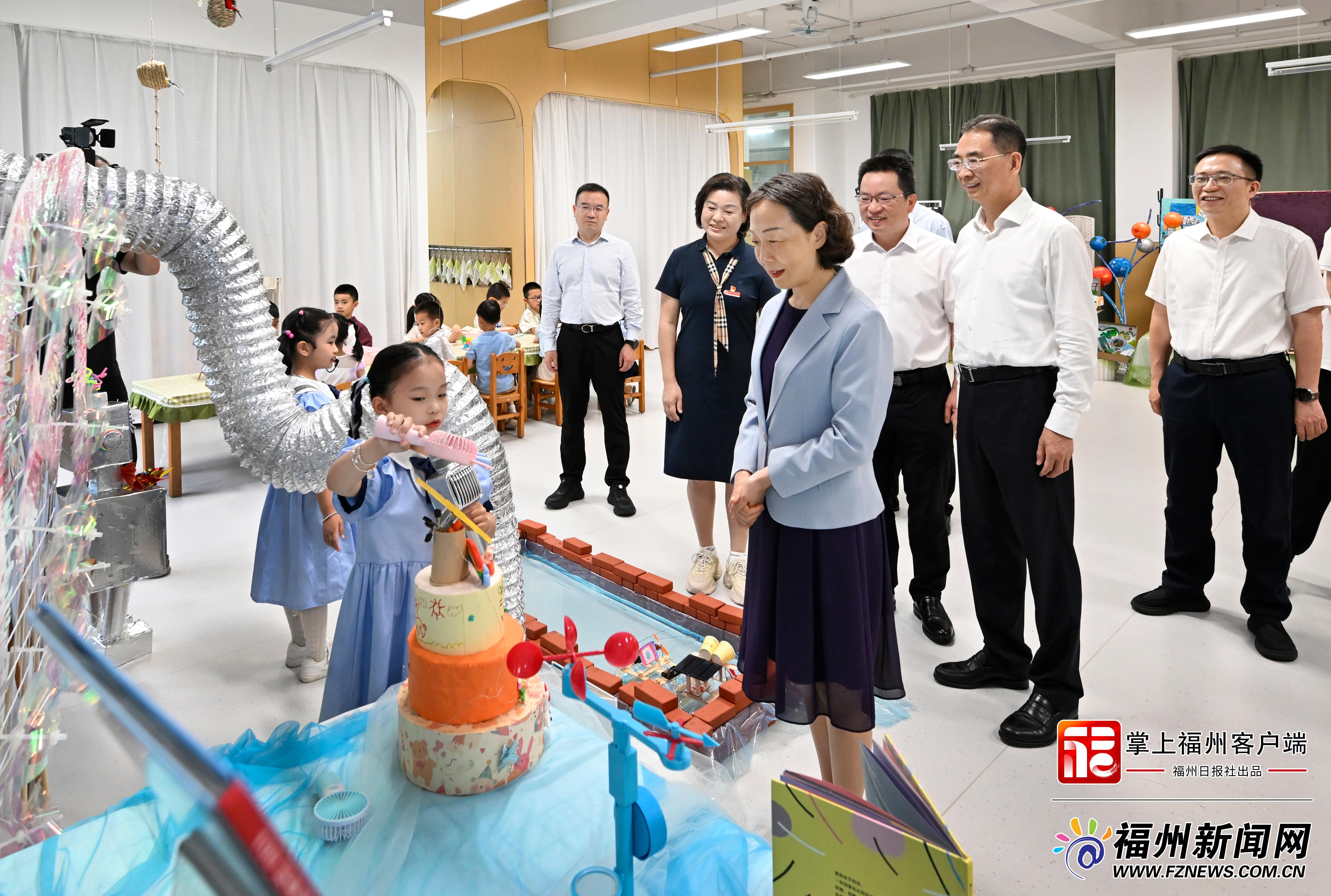 郭宁宁吴贤德在“六一”国际儿童节到来之际寄语全市少年儿童