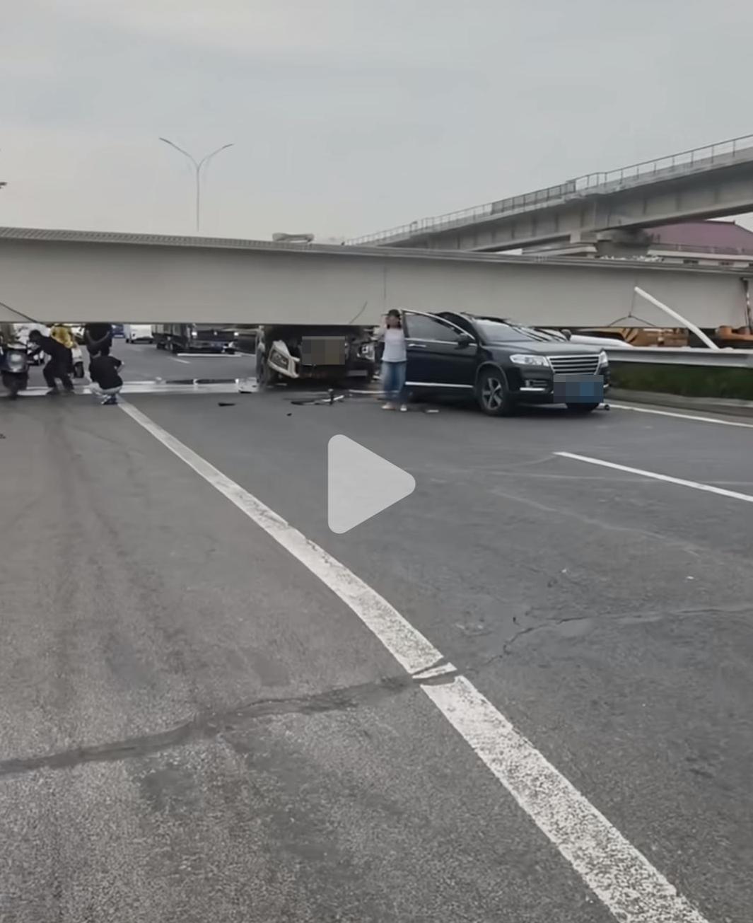 网传南通“有桥掉下来了”不实