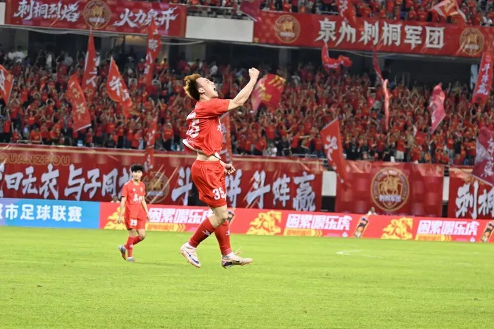今晚，“闽超”四场对决，输了或无缘“争冠组”，漳州VS福州、泉州VS宁德、南平VS平潭、三明VS龙岩