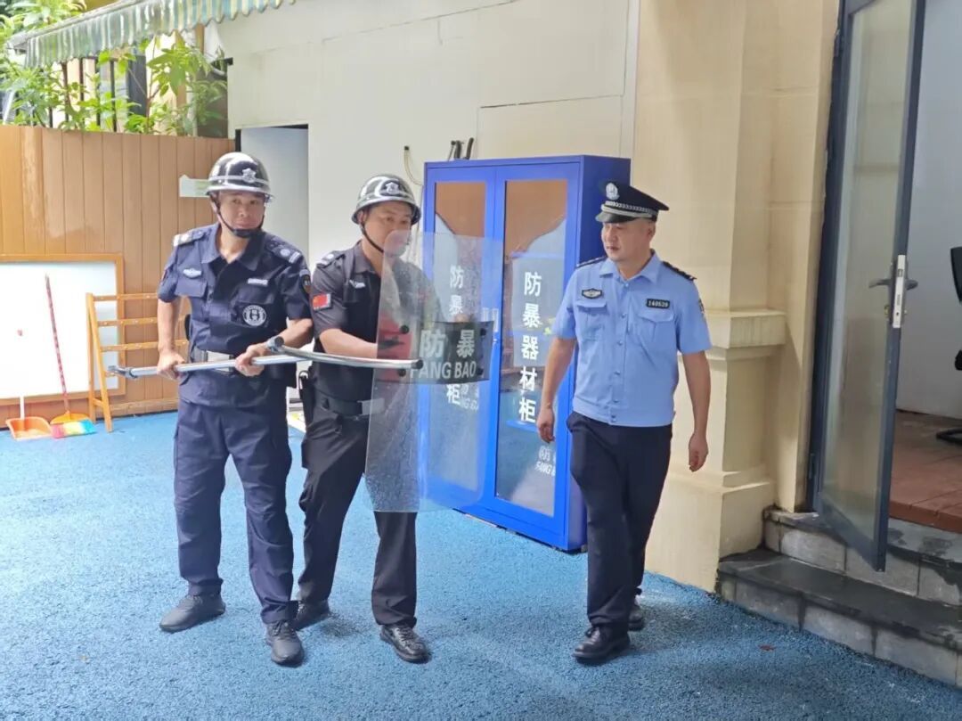 开学季晋安公安全力守护校园安全