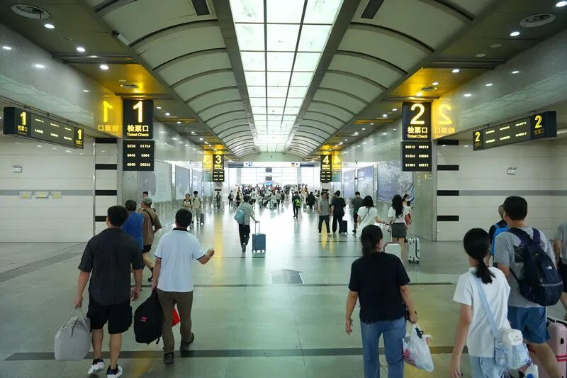 受台风影响南铁启动防洪Ⅲ级应急响应 部分旅客列车停运