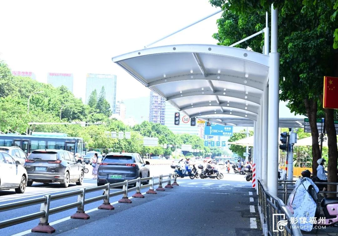 福州新添“白色巨伞”！遮阳又挡雨