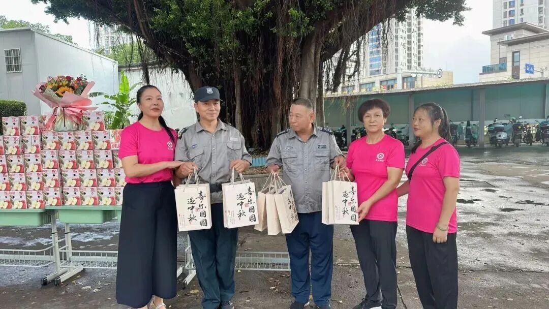 晋安区惠容微家开展教师节暖心慰问 晋安区惠容微家开展教师节暖心慰问