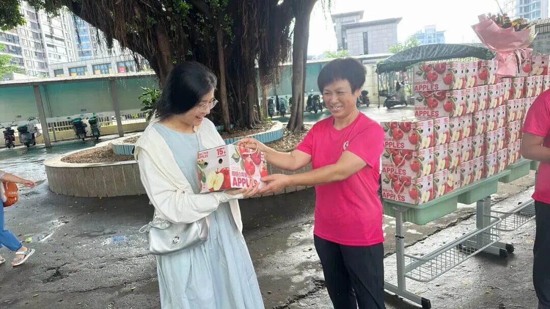 晋安区惠容微家开展教师节暖心慰问 晋安区惠容微家开展教师节暖心慰问
