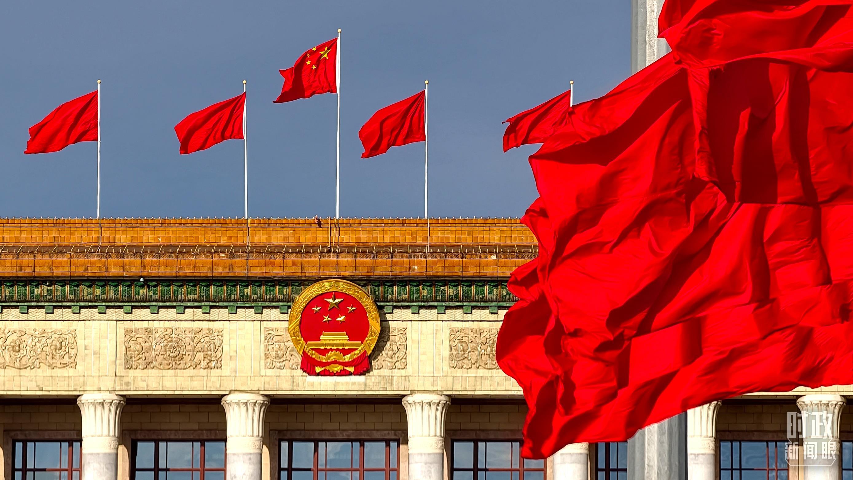 时政新闻眼丨国庆前夕两场活动，习近平总书记指引我们鉴往知来