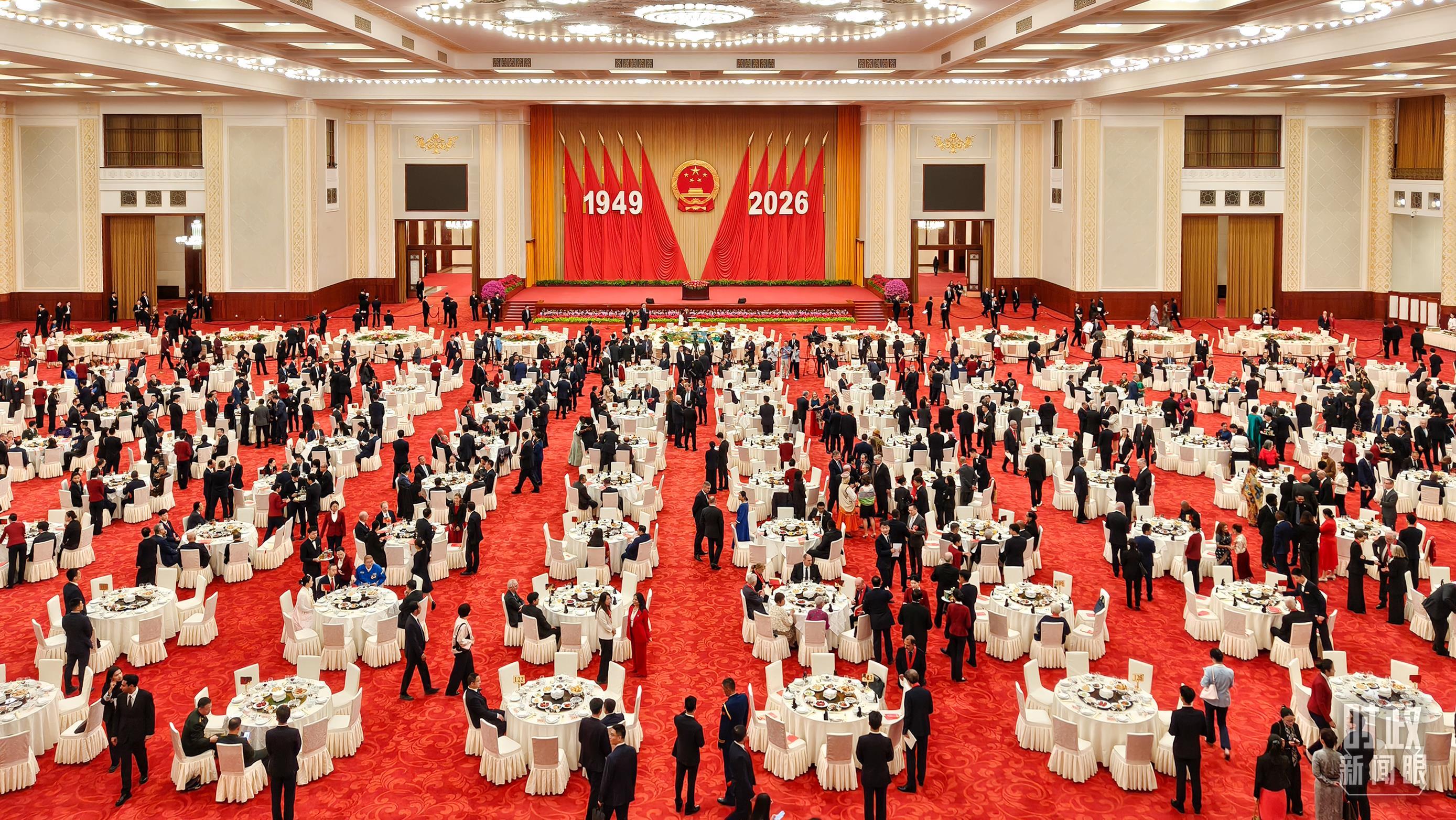 时政新闻眼丨国庆前夕两场活动，习近平总书记指引我们鉴往知来